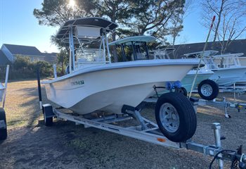 2008 Carolina Skiff 218 DLV Boat